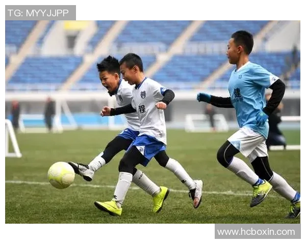 培养未来足坛之星：年轻球员的成长之路与足球天赋的塑造